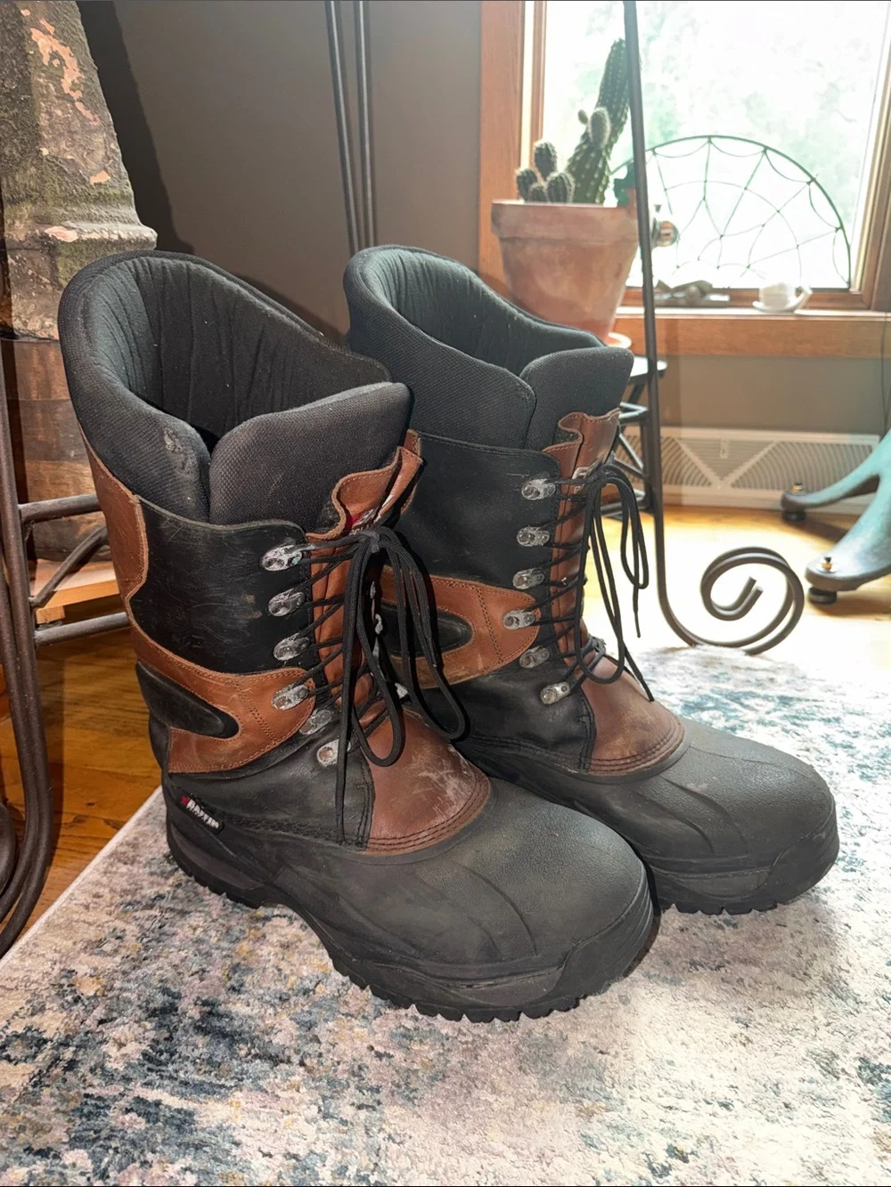 Baffin men apex